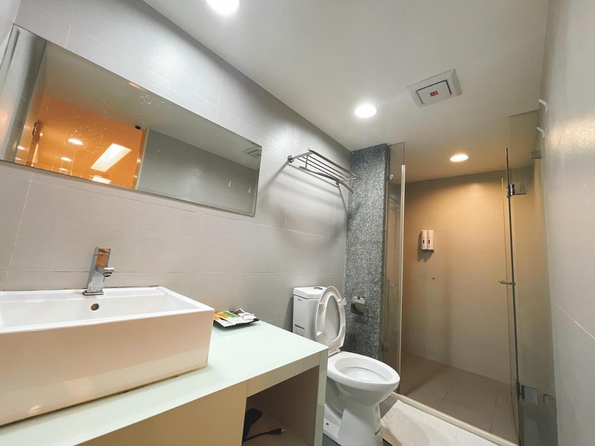 寵愛逢甲 Apartment Taichung Bagian luar foto